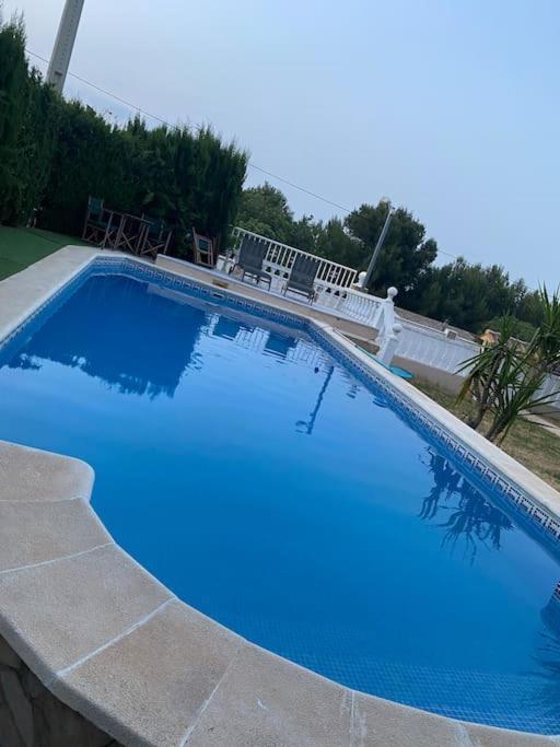 Encantador Y Acogedor Alojamiento Con Piscina Monserrat Eksteriør bilde